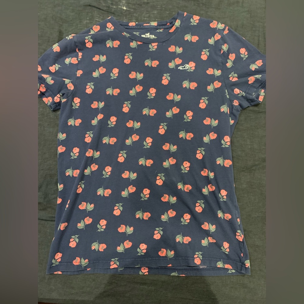 Hollister Mens medium | Must-have collection | rose